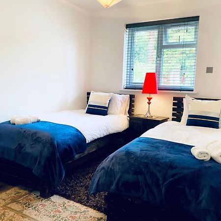 5 Bedroom Bungalow Ascot Racecourse Extérieur photo