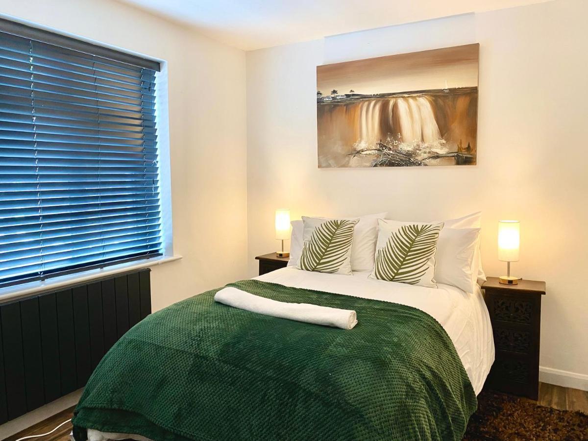 5 Bedroom Bungalow Ascot Racecourse Extérieur photo