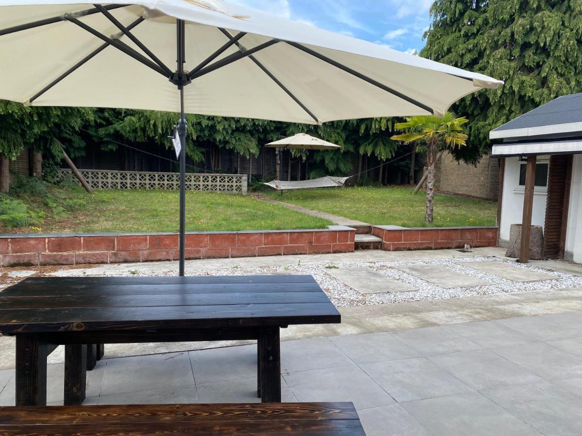 5 Bedroom Bungalow Ascot Racecourse Extérieur photo