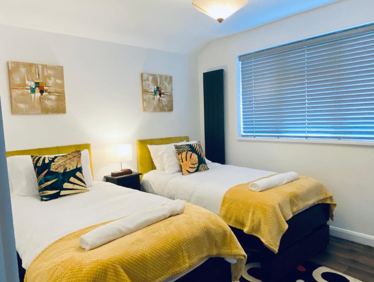 5 Bedroom Bungalow Ascot Racecourse Extérieur photo